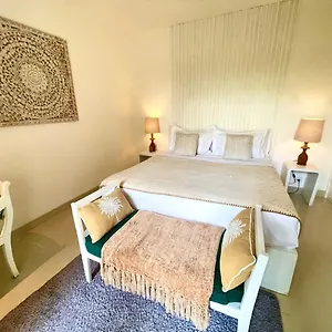 La Belle , Seminyak (Bali) Indonesia